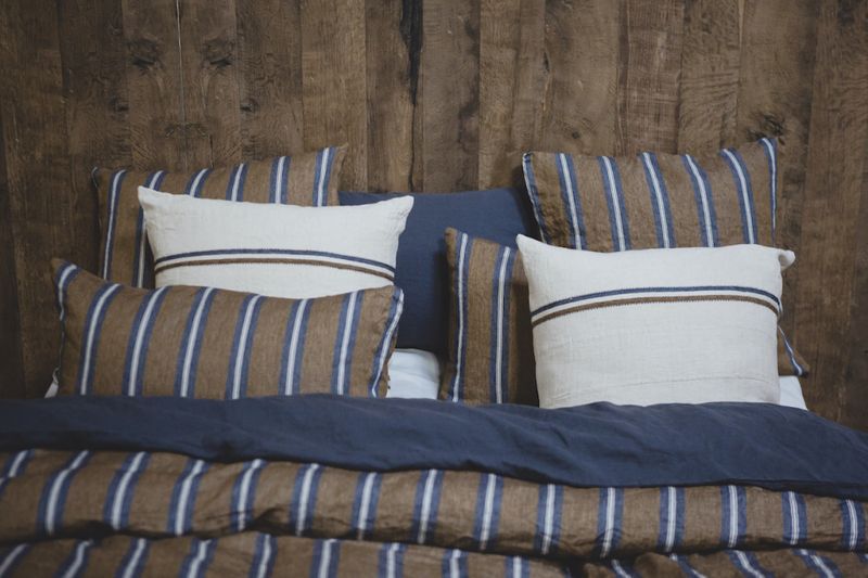 Salem putetrekk stripe 65x65