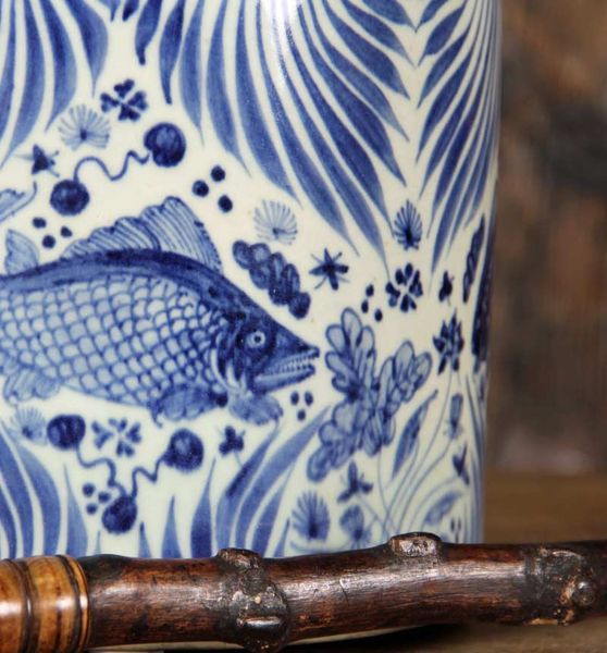 Annuzza Krukke brushpot koi