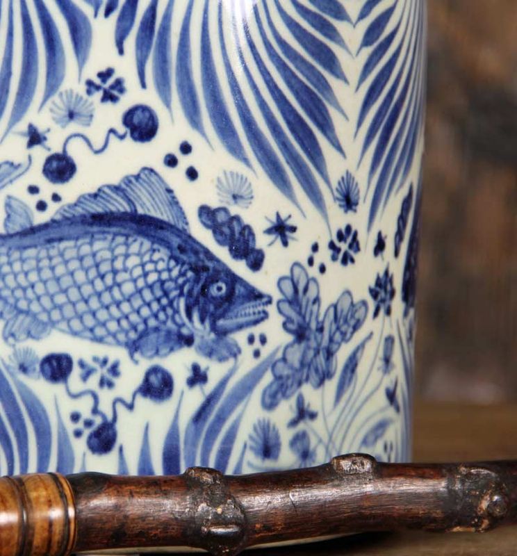 Annuzza Krukke brushpot koi